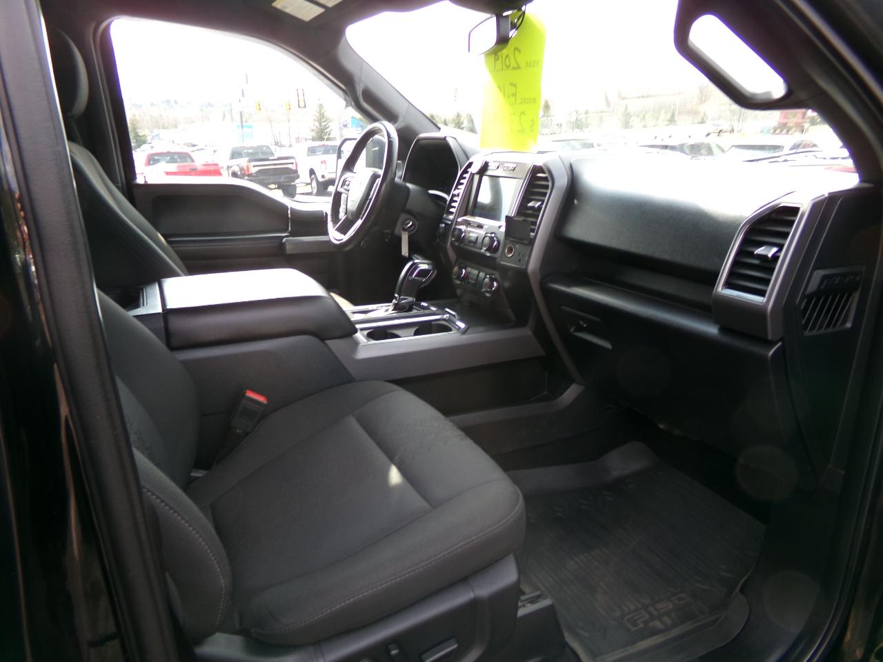 Ford F-150 4WD SuperCrew 145" XLT 2019