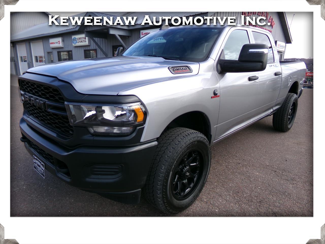 RAM 2500 Tradesman 4x4 Crew Cab 6'4" Box 2024