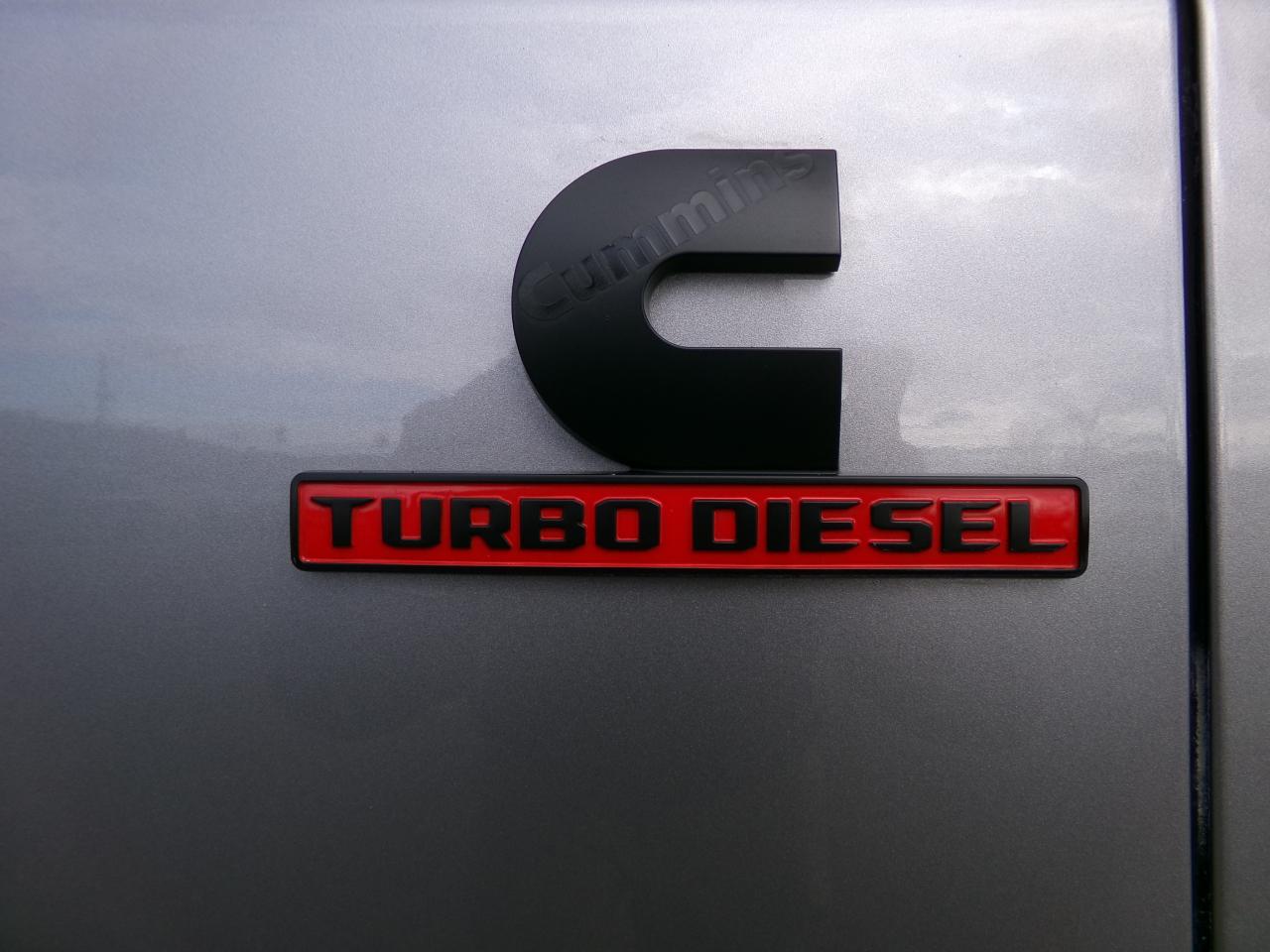 RAM 2500 Tradesman 4x4 Crew Cab 6'4" Box 2024