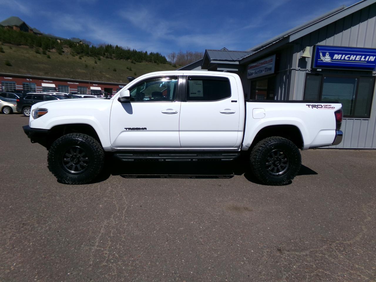 Toyota Tacoma 4WD TRD Off Road Double Cab 5' Bed V6 MT (Natl) 2019