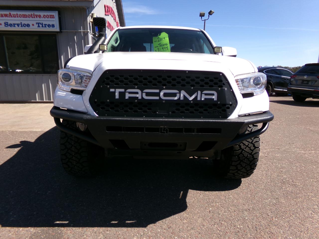 Toyota Tacoma 4WD TRD Off Road Double Cab 5' Bed V6 MT (Natl) 2019