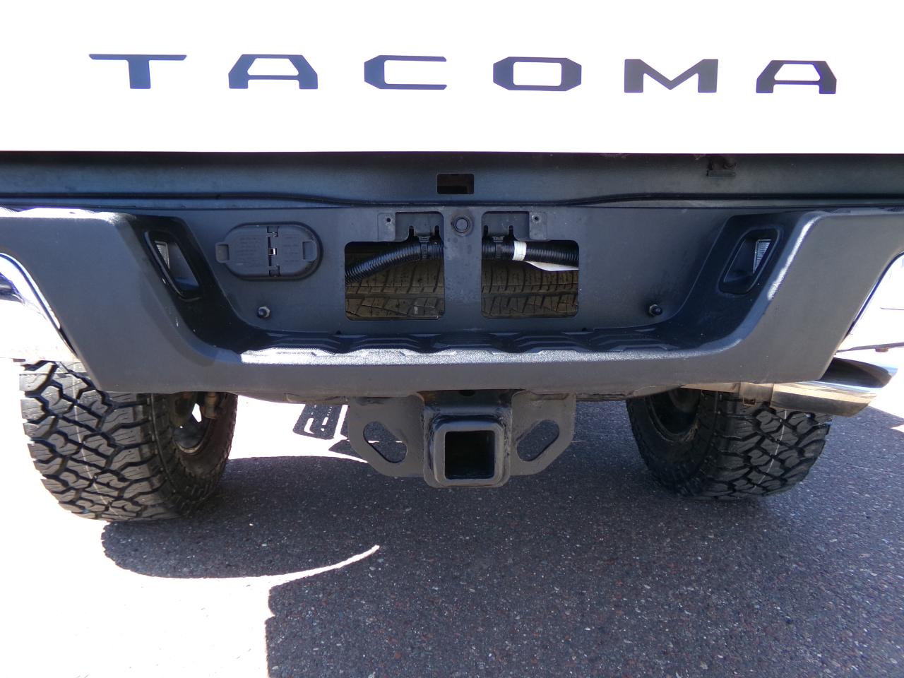 Toyota Tacoma 4WD TRD Off Road Double Cab 5' Bed V6 MT (Natl) 2019
