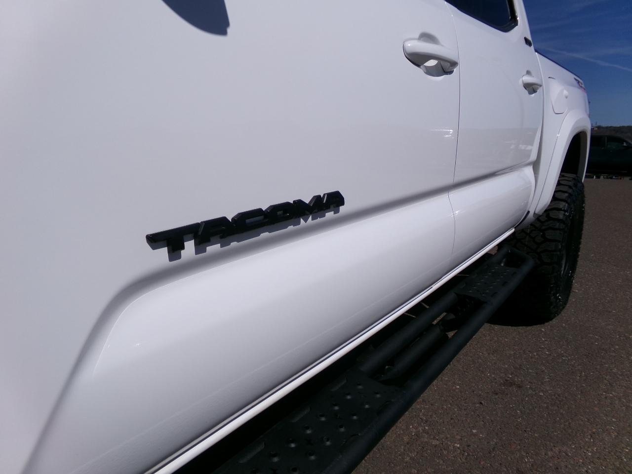 Toyota Tacoma 4WD TRD Off Road Double Cab 5' Bed V6 MT (Natl) 2019