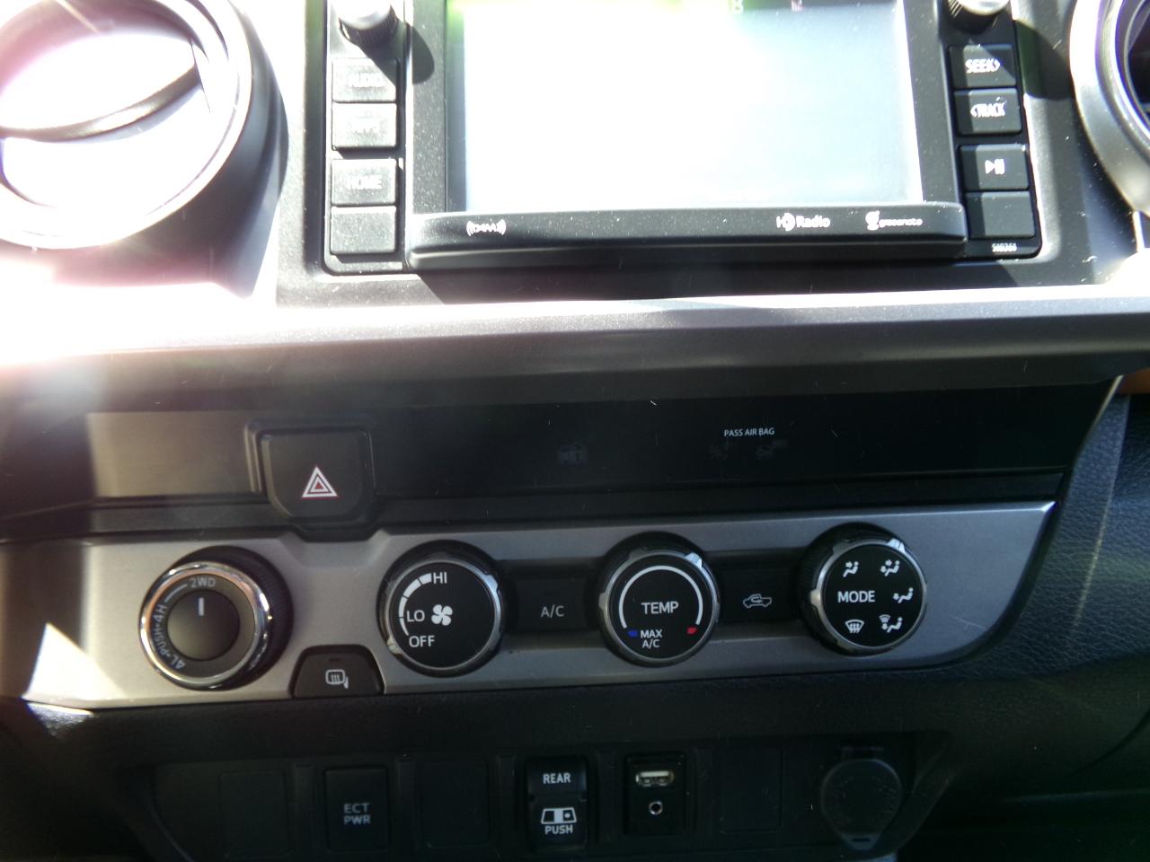 Toyota Tacoma 4WD TRD Off Road Double Cab 5' Bed V6 MT (Natl) 2019