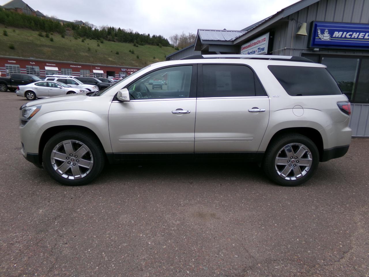 GMC Acadia Limited FWD 4dr Limited 2017
