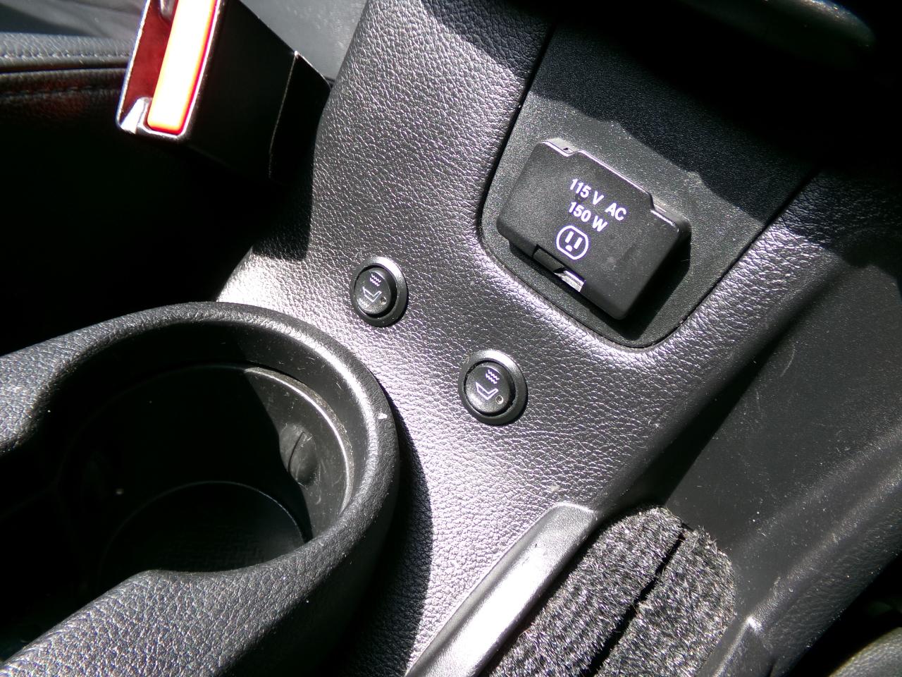 Jeep Wrangler Unlimited 4WD 4dr Sahara 2014