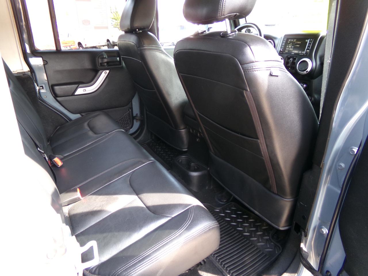 Jeep Wrangler Unlimited 4WD 4dr Sahara 2014