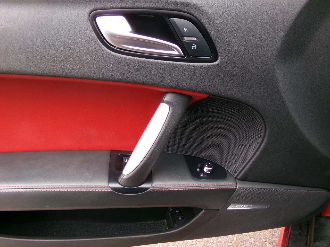 Audi TTS 2dr Roadster S tronic quattro 2.0T Prestige 2011