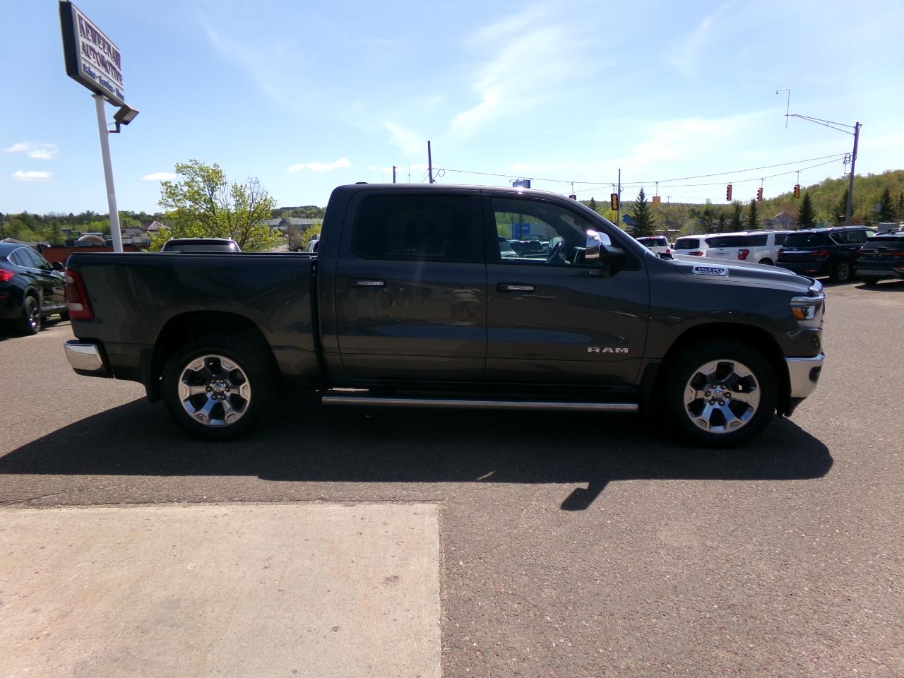 RAM 1500 Big Horn 4x4 Crew Cab 5'7" Box 2019