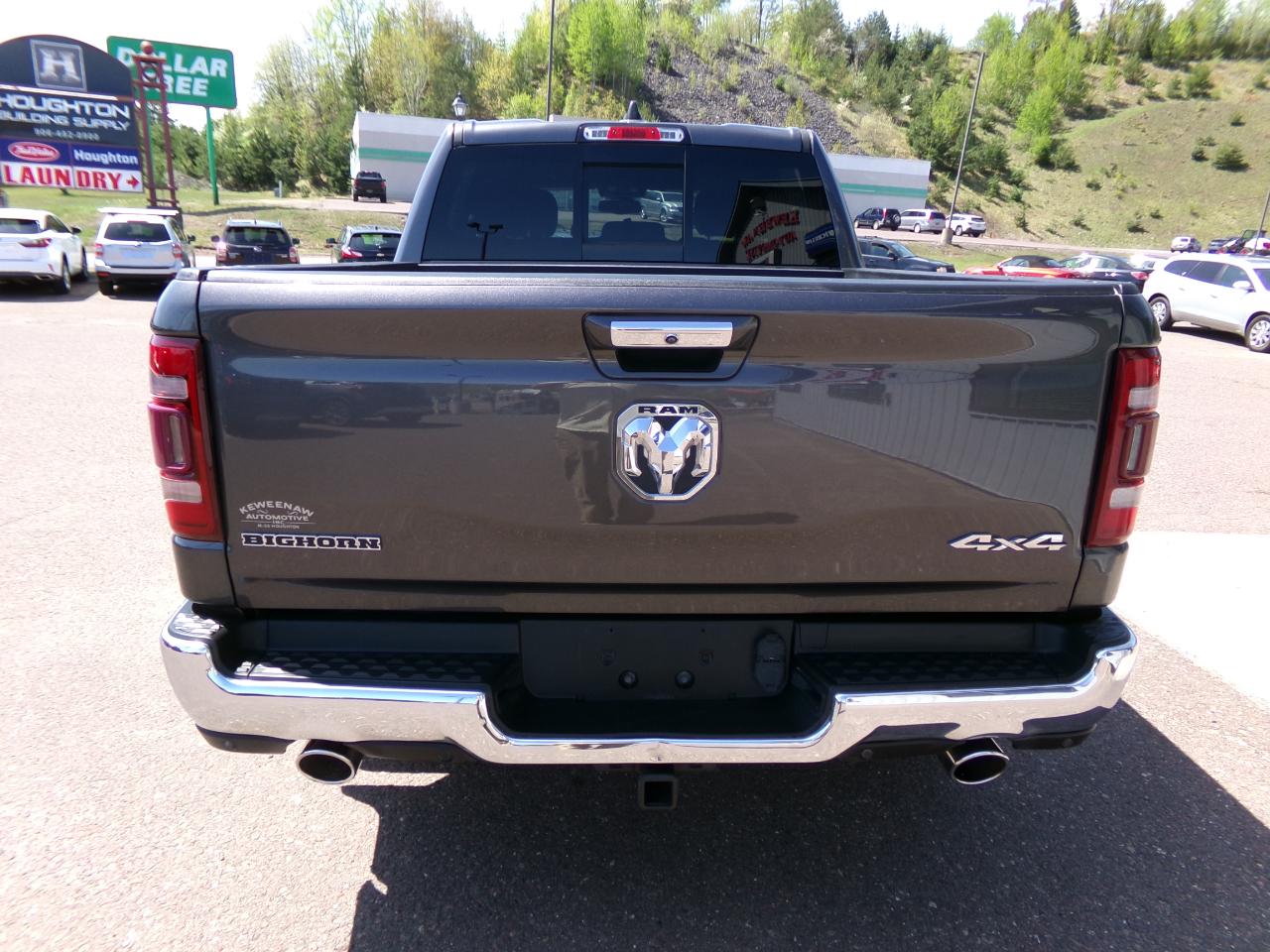 RAM 1500 Big Horn 4x4 Crew Cab 5'7" Box 2019