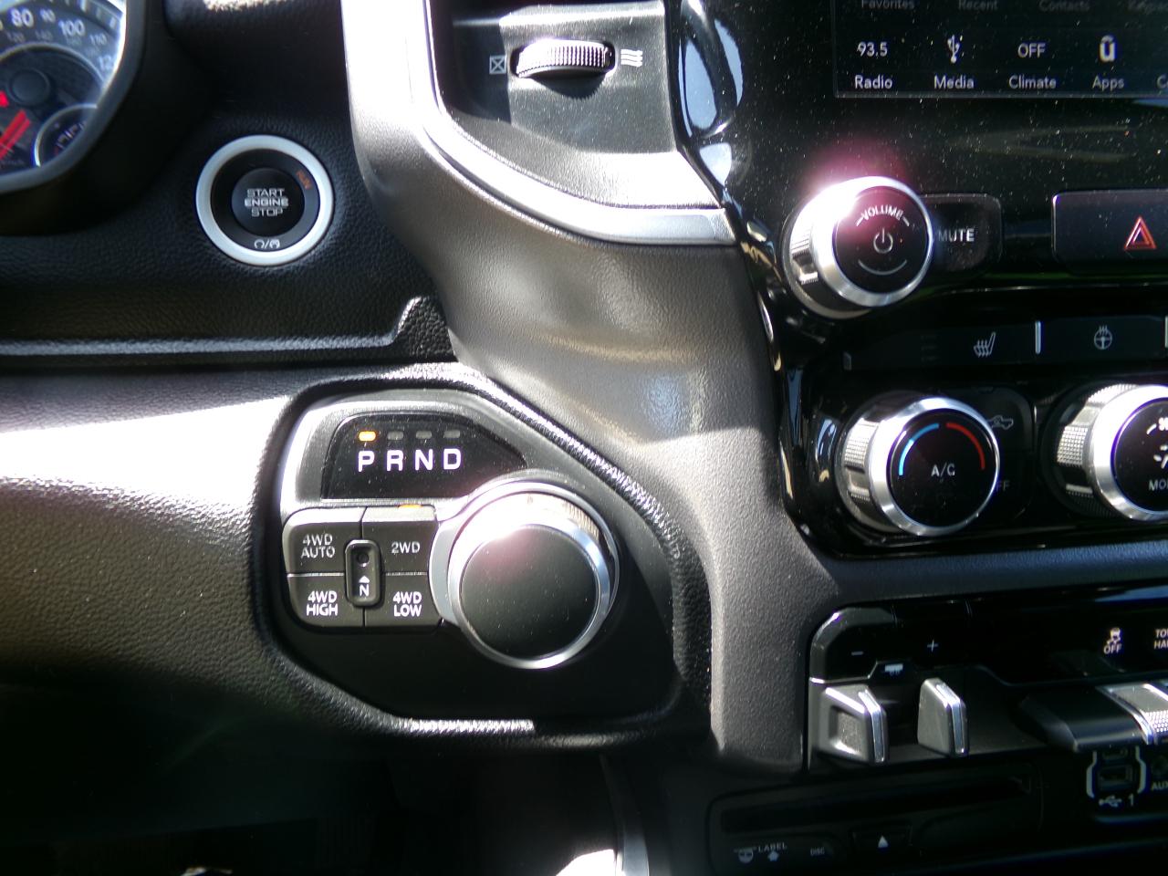 RAM 1500 Big Horn 4x4 Crew Cab 5'7" Box 2019