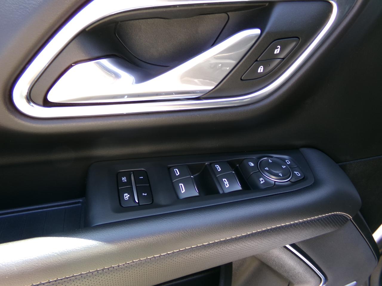 Chevrolet Suburban 4WD 4dr Premier 2023