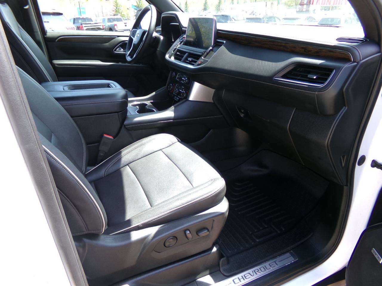 Chevrolet Suburban 4WD 4dr Premier 2023