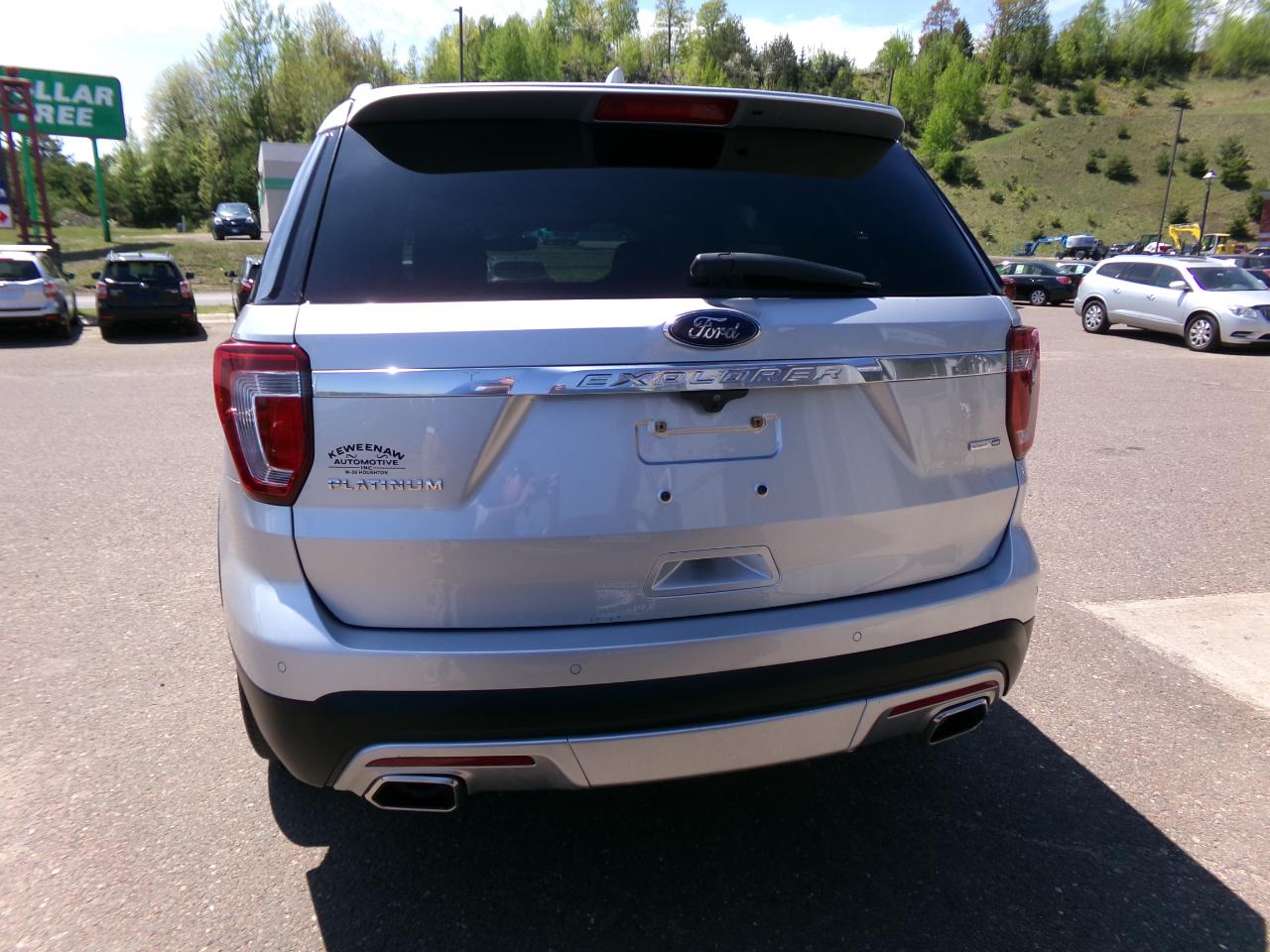 Ford Explorer 4WD 4dr Platinum 2016