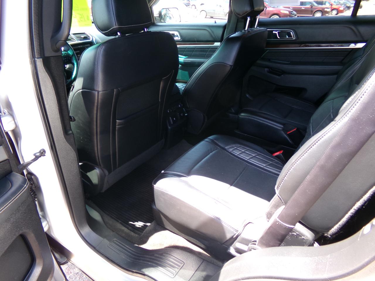 Ford Explorer 4WD 4dr Platinum 2016