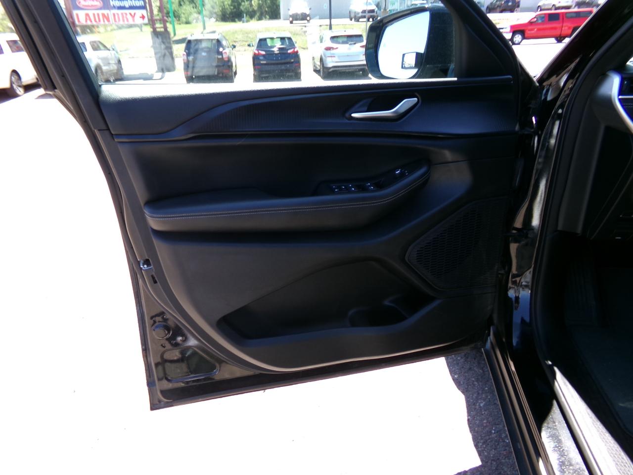 Jeep Grand Cherokee L Altitude 4x4 2024