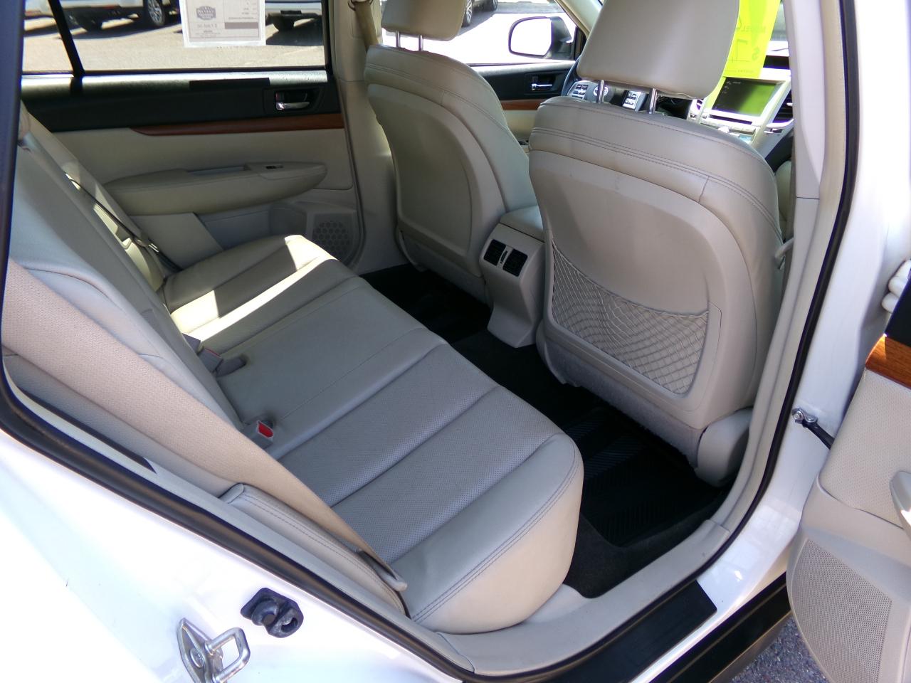 Subaru Outback 4dr Wgn H4 Auto 2.5i Limited 2013