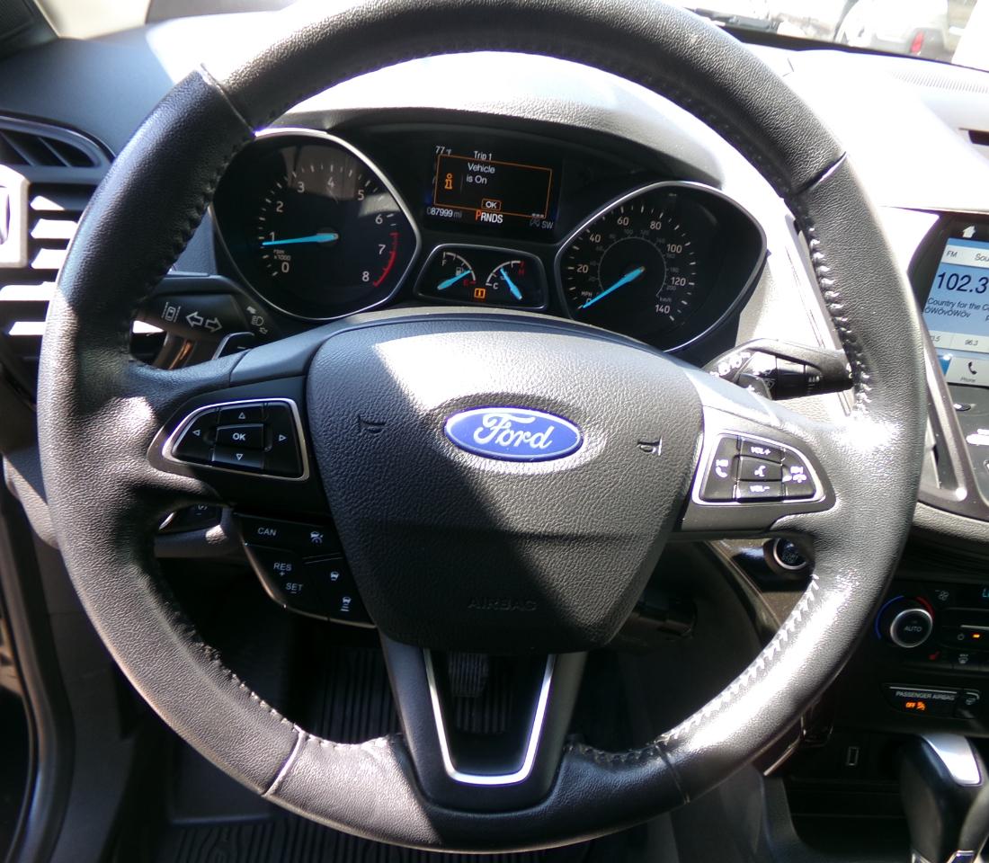 Ford Escape Titanium 4WD 2018
