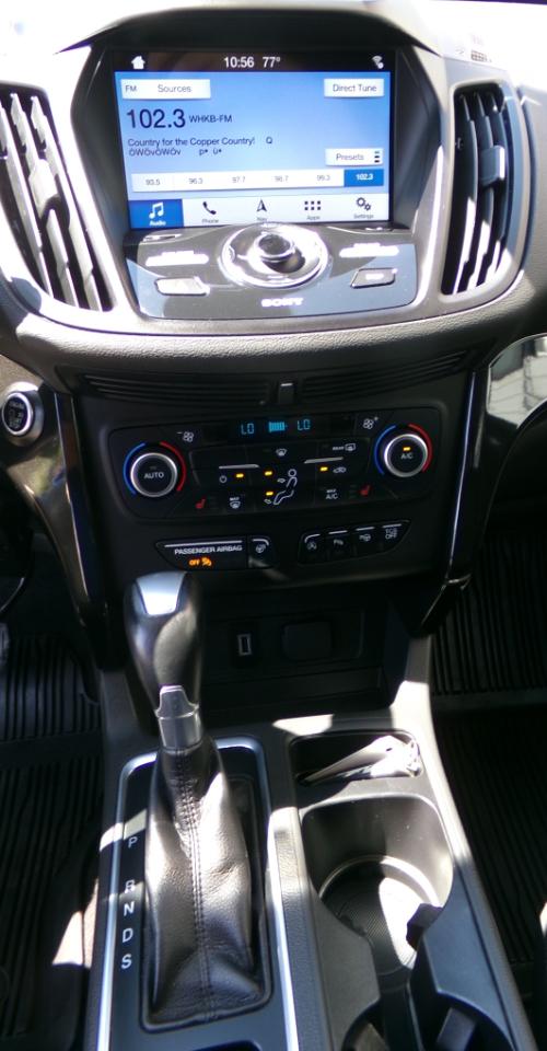 Ford Escape Titanium 4WD 2018