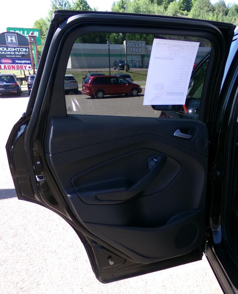 Ford Escape Titanium 4WD 2018