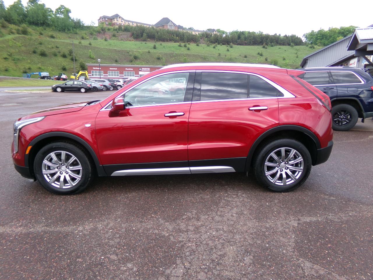 Cadillac XT4 AWD 4dr Premium Luxury 2023