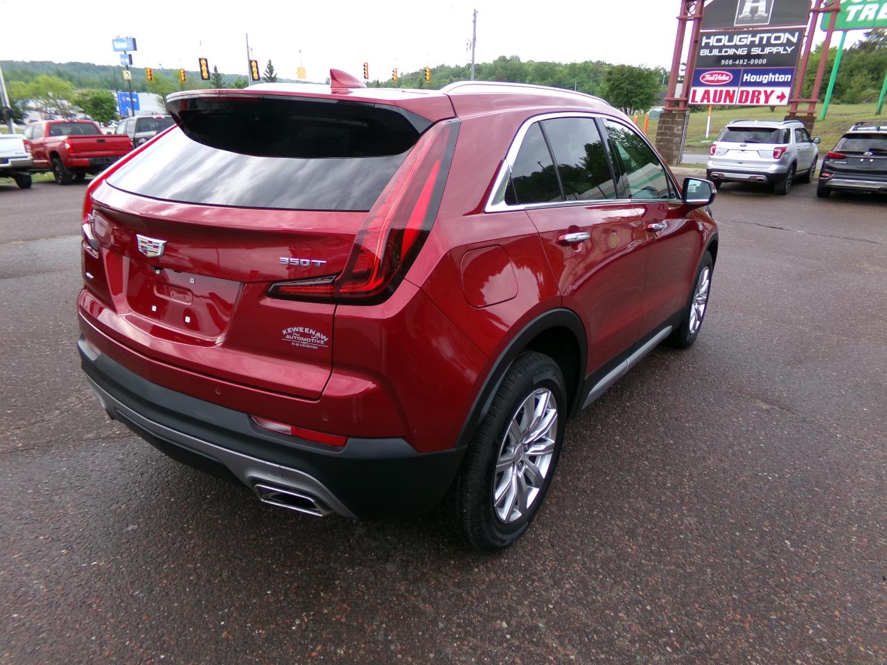 Cadillac XT4 AWD 4dr Premium Luxury 2023
