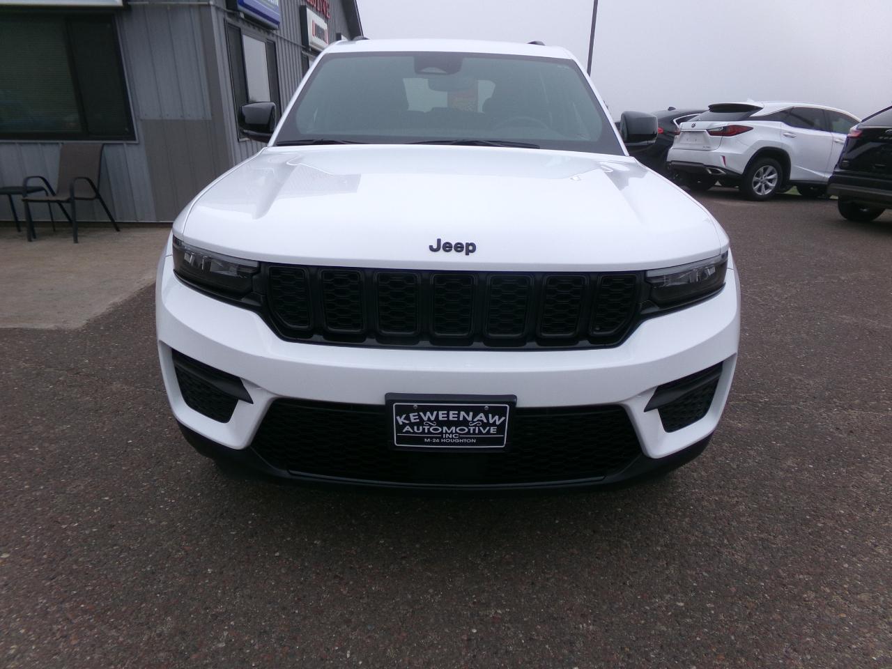 Jeep Grand Cherokee Altitude 4x4 2024