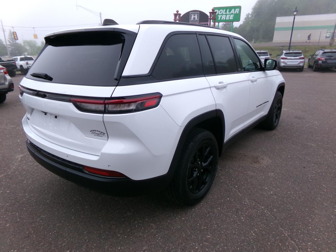 Jeep Grand Cherokee Altitude 4x4 2024
