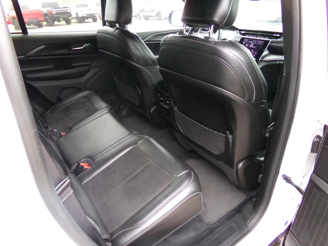 Jeep Grand Cherokee Altitude 4x4 2024