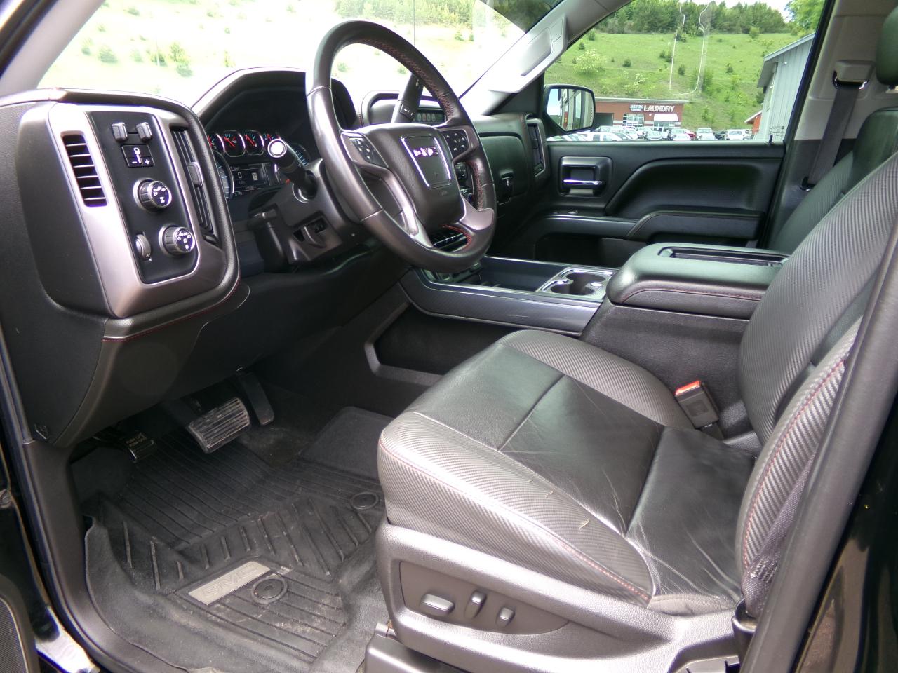 GMC Sierra 1500 4WD Crew Cab 143.5" SLT 2017