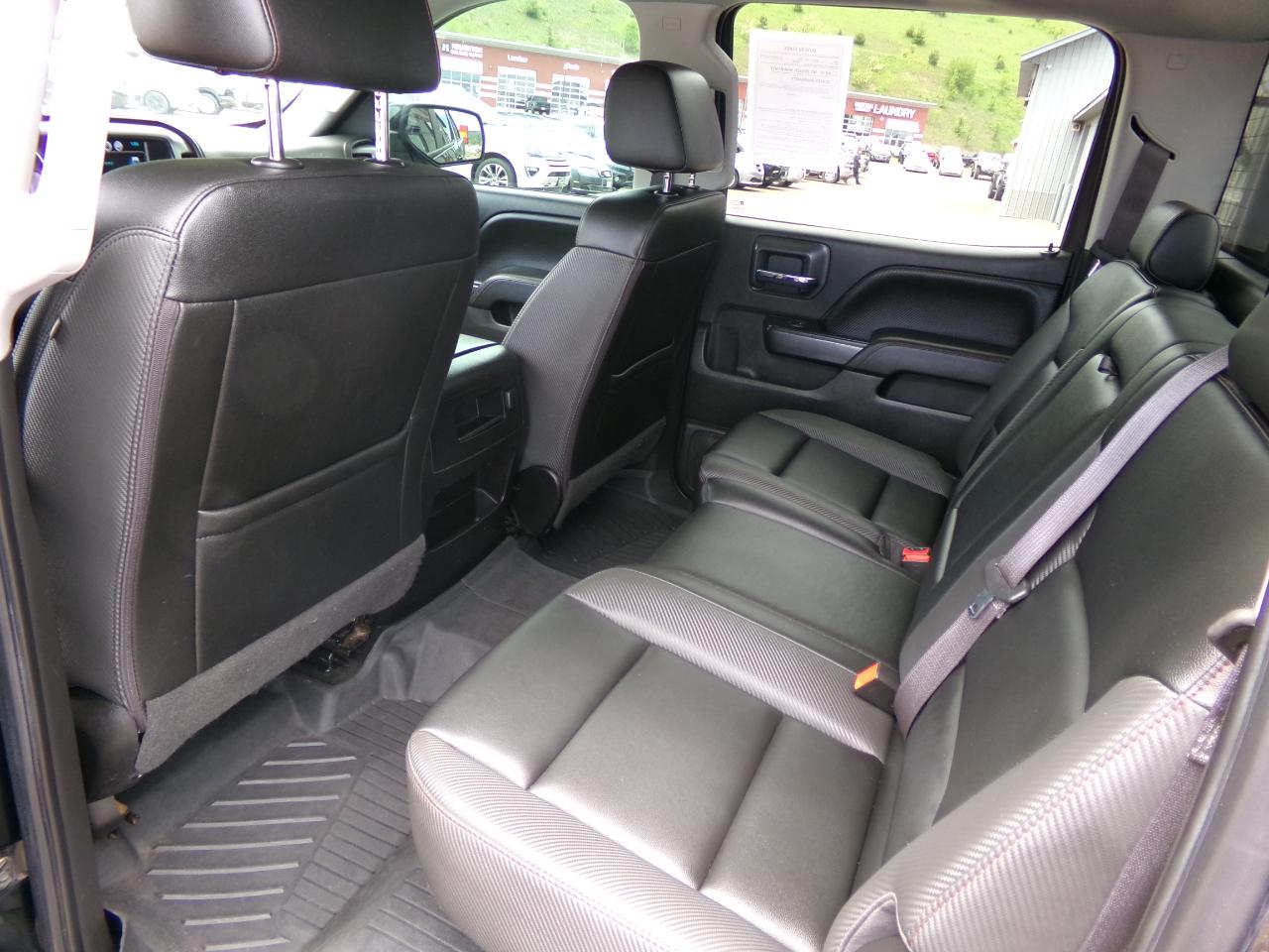 GMC Sierra 1500 4WD Crew Cab 143.5" SLT 2017