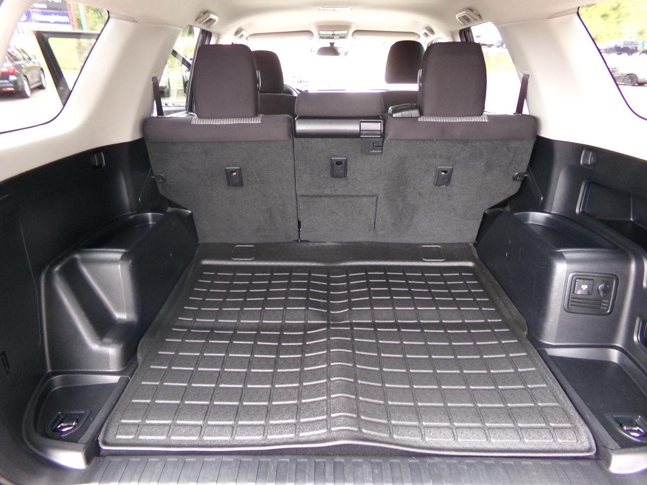 Toyota 4Runner 4WD 4dr V6 SR5 (Natl) 2016