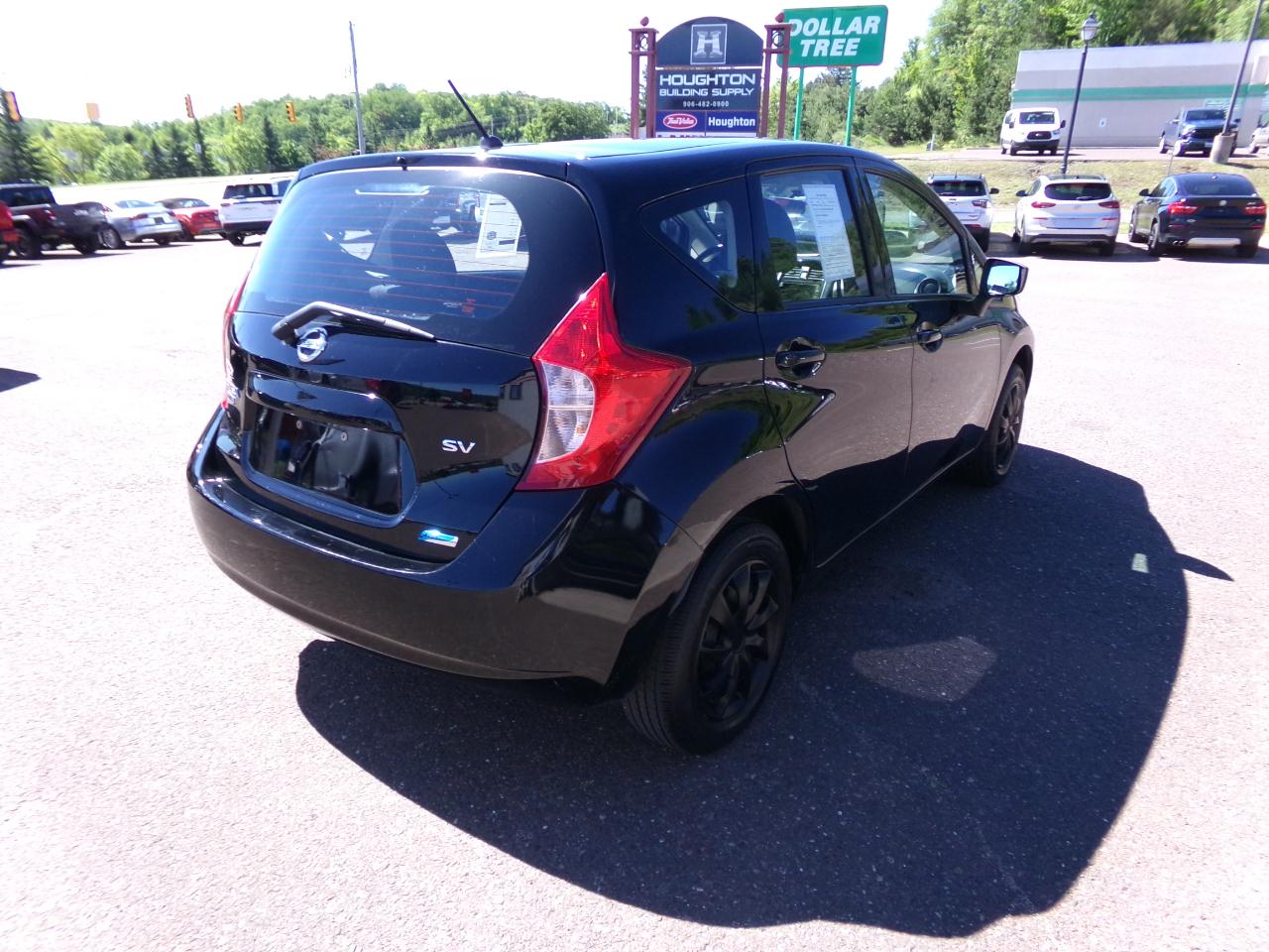 Nissan Versa Note 5dr HB CVT 1.6 S Plus 2015