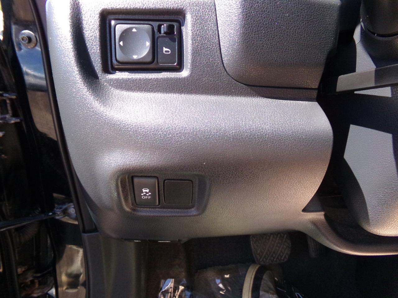 Nissan Versa Note 5dr HB CVT 1.6 S Plus 2015