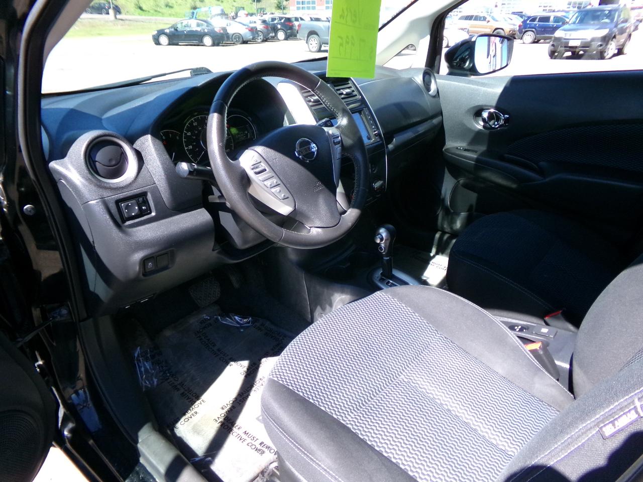 Nissan Versa Note 5dr HB CVT 1.6 S Plus 2015