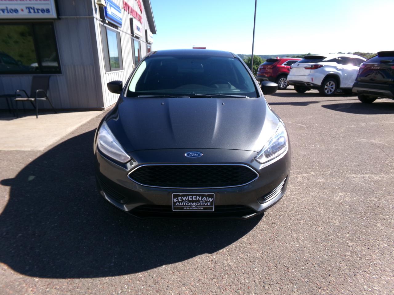 Ford Focus S Sedan 2018
