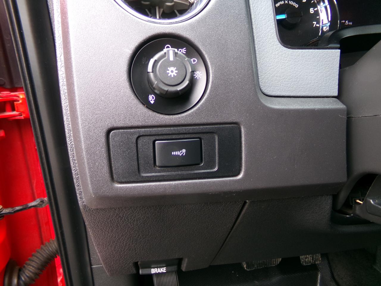 Ford F-150 4WD SuperCrew 139" XLT 2012