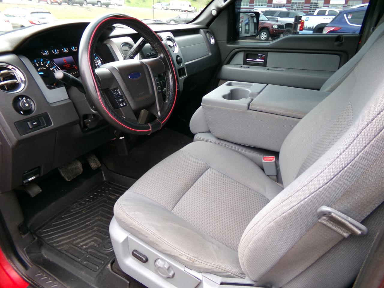 Ford F-150 4WD SuperCrew 139" XLT 2012