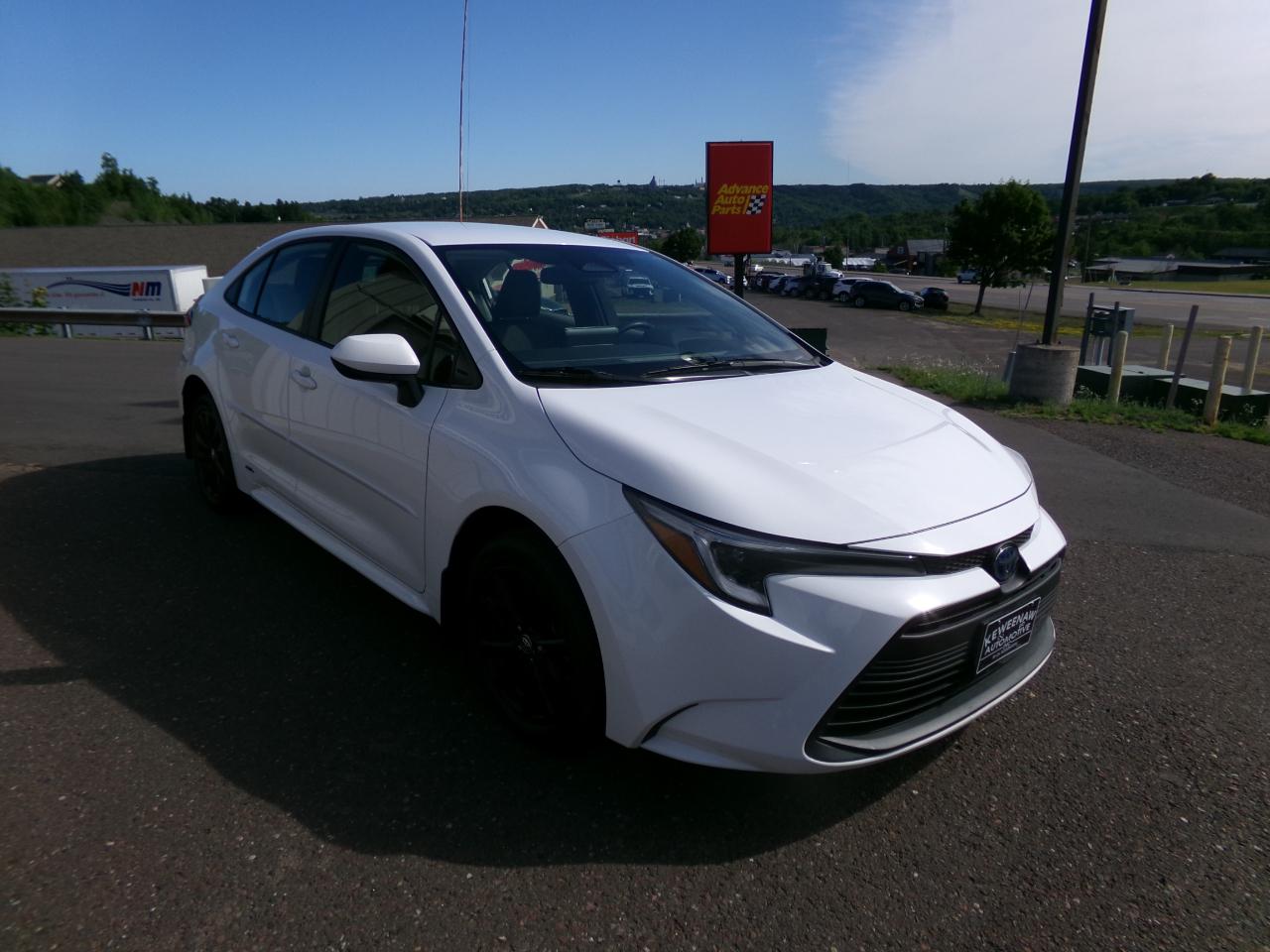 Toyota Corolla Hybrid LE AWD (Natl) 2023