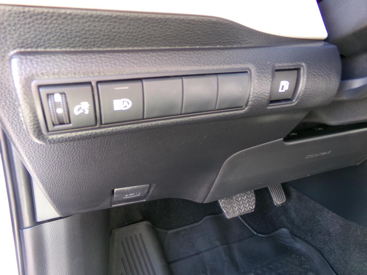 Toyota Corolla Hybrid LE AWD (Natl) 2023