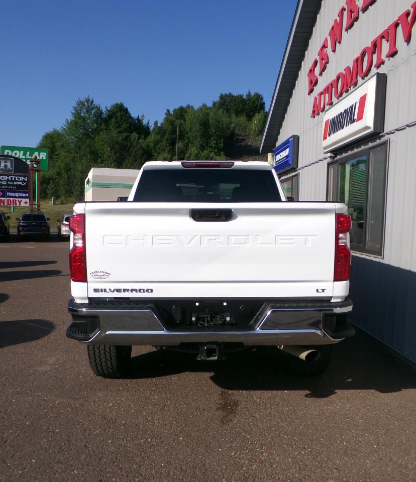 Chevrolet Silverado 2500HD 4WD Crew Cab 159" LT 2023