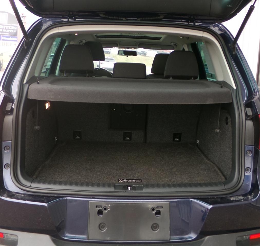 Volkswagen Tiguan 4WD 4dr Auto SE w/Sunroof & Nav 2013