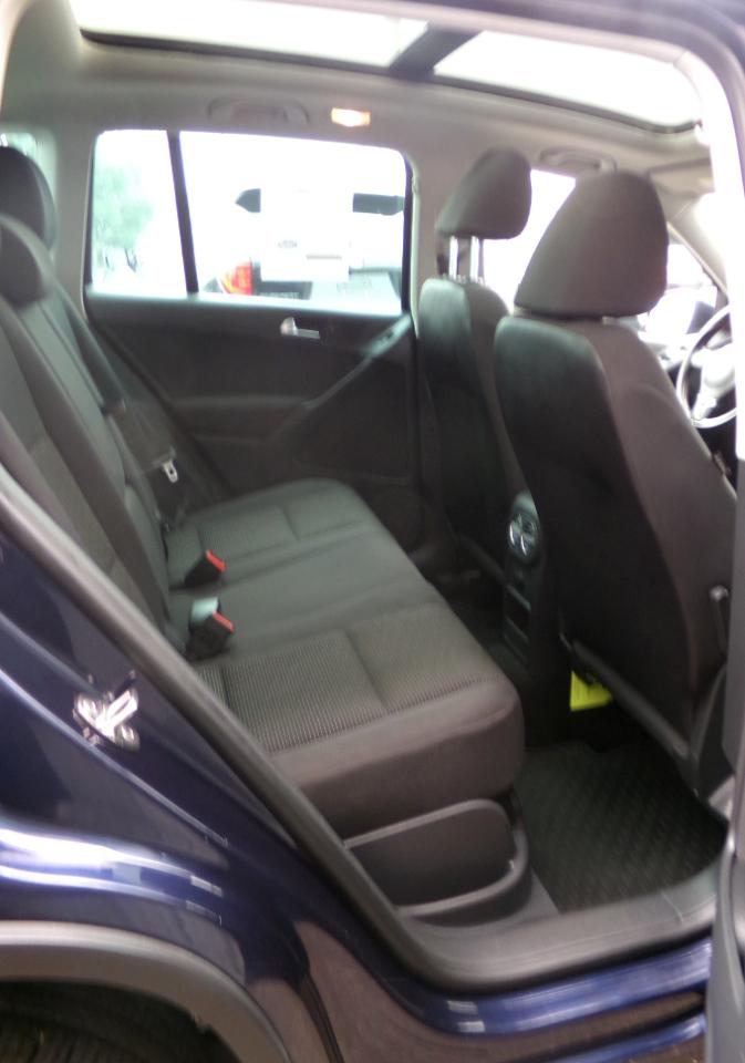 Volkswagen Tiguan 4WD 4dr Auto SE w/Sunroof & Nav 2013