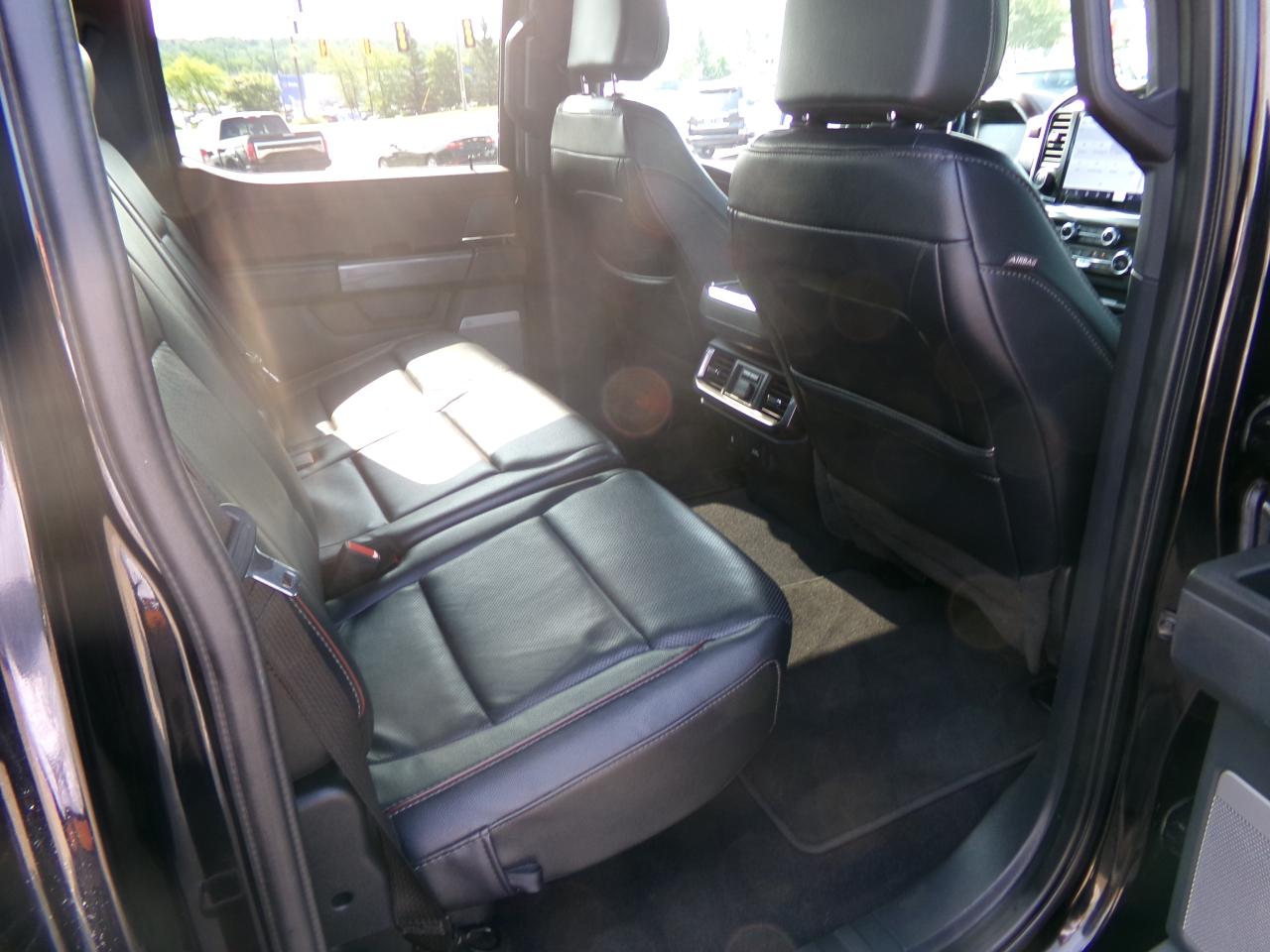 Ford F-150 Lariat 4WD SuperCrew 5.5' Box 2023