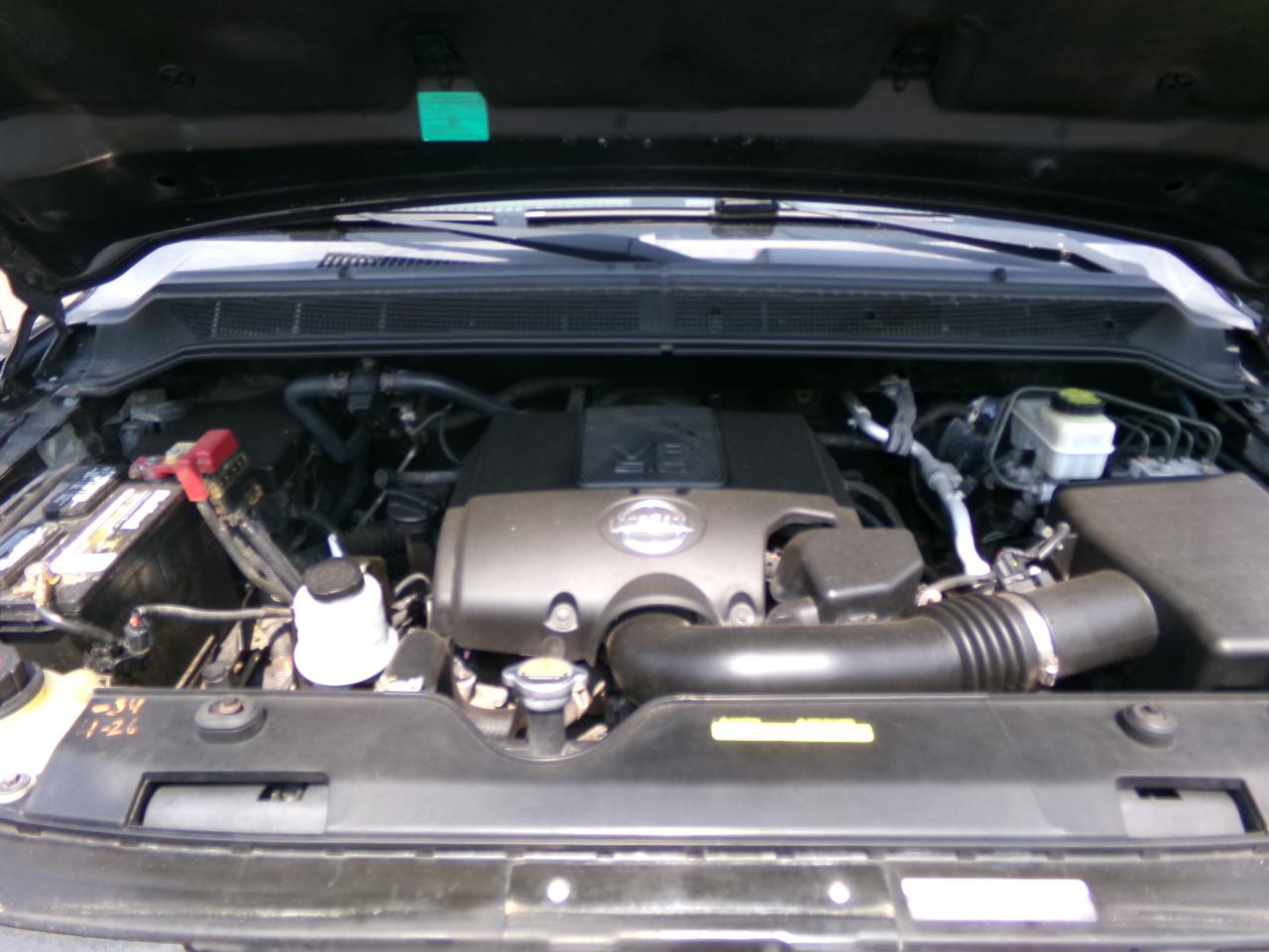 Nissan Titan 4WD Crew Cab SWB SV 2015