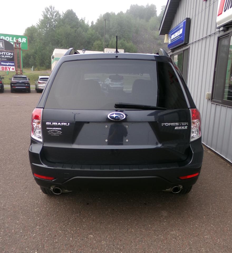Subaru Forester 4dr Auto 2.5X Limited 2012