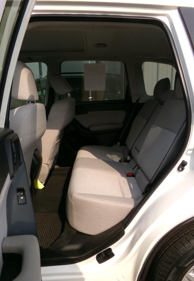 Subaru Forester 4dr CVT 2.5i Premium PZEV 2016