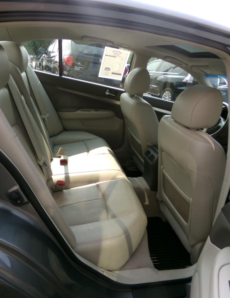 Infiniti G37 Sedan 4dr x AWD 2011