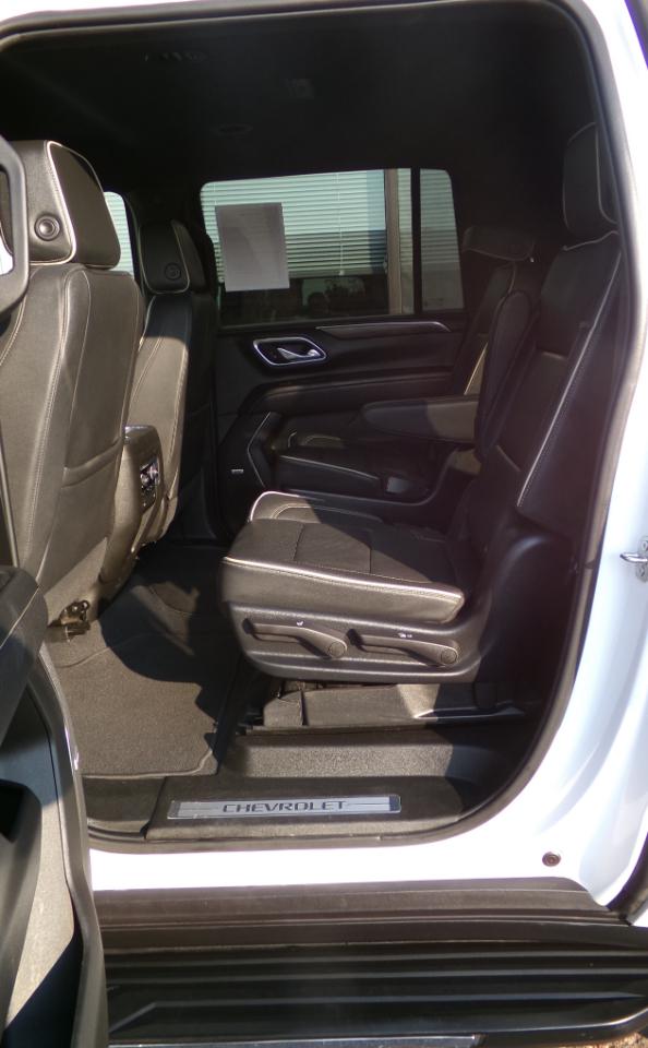 Chevrolet Suburban 4WD 4dr Premier 2023