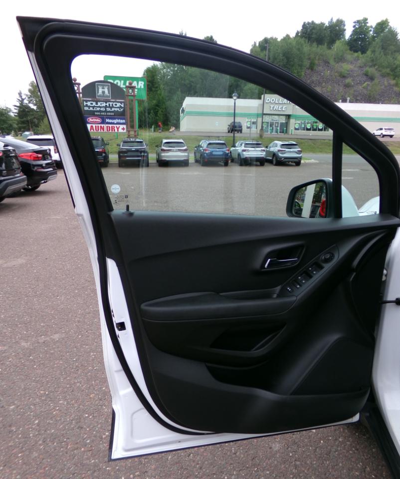 Chevrolet Trax FWD 4dr LT 2019